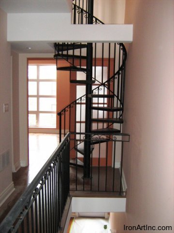 iron-art-stairs-16.jpg